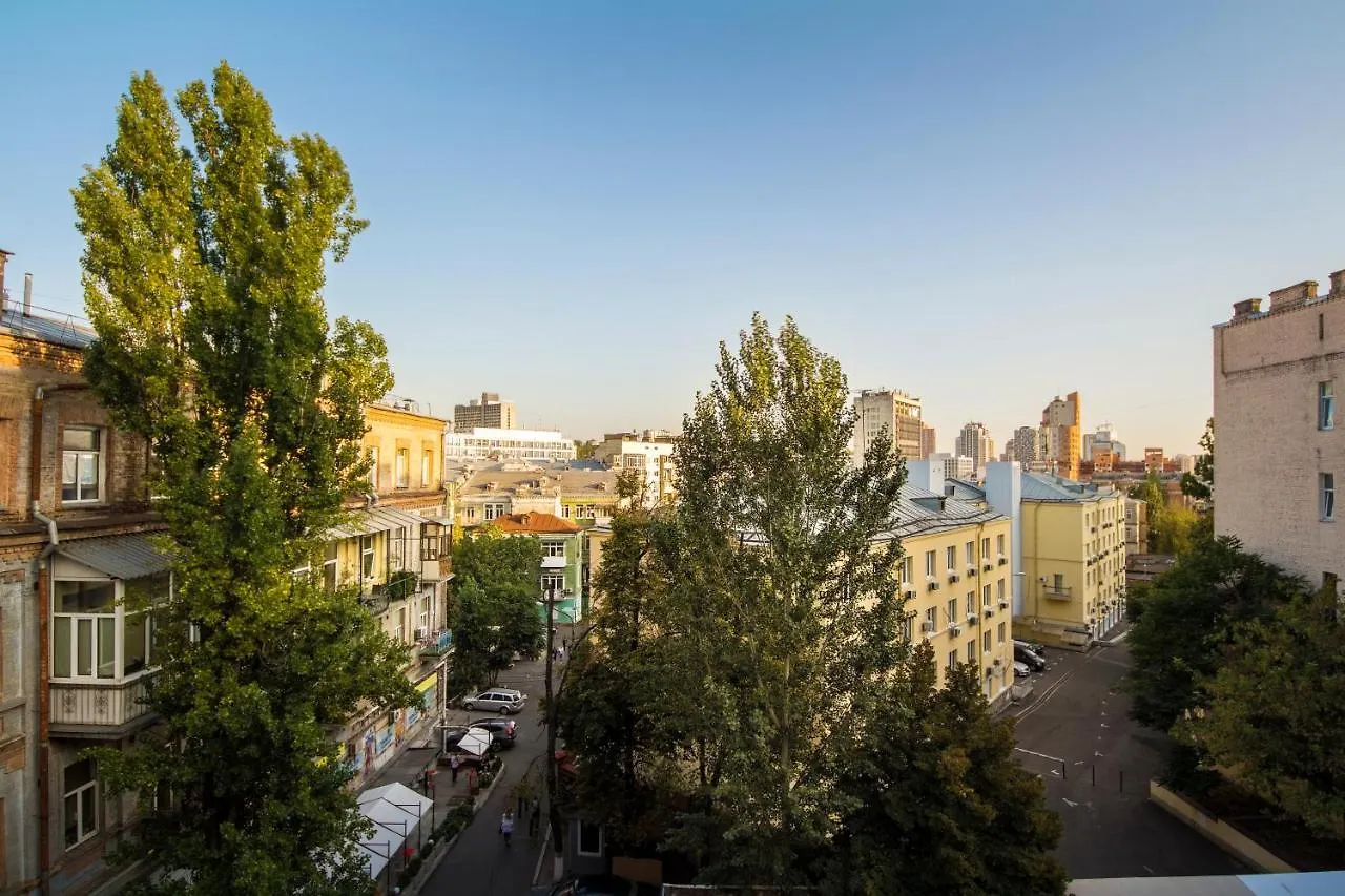 Apartments On Ploshcha Ukrainskykh Heroiv Kiew