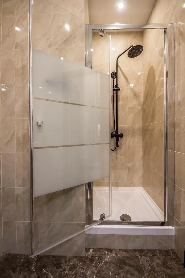 Apartments On Ploshcha Ukrainskykh Heroiv Kiev